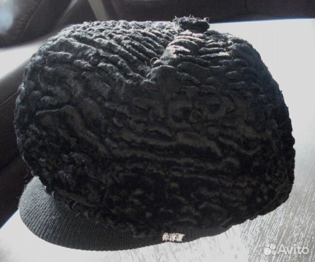 Кепка из каракуля
