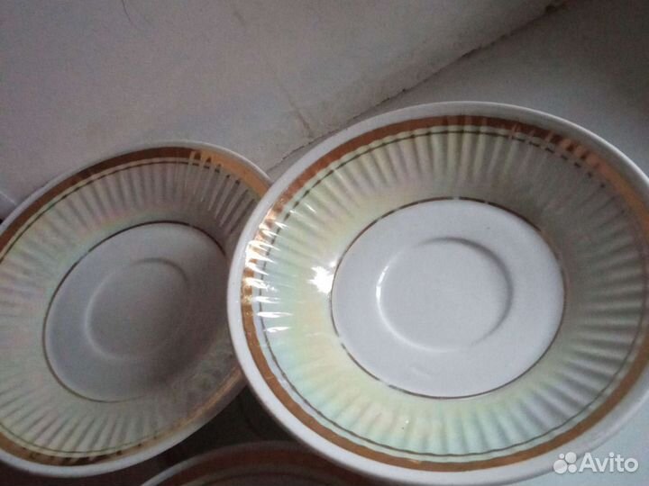 Ваза, сырная тарелка, блюдца