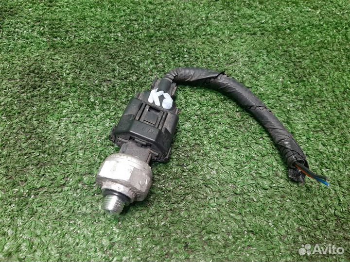 Датчик давления кондиционера KIA Sportage 3 (SL)