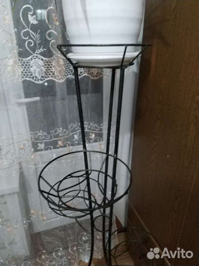 Подставка для цветов
