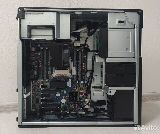 Профессиональная рабочая станция HP Z640