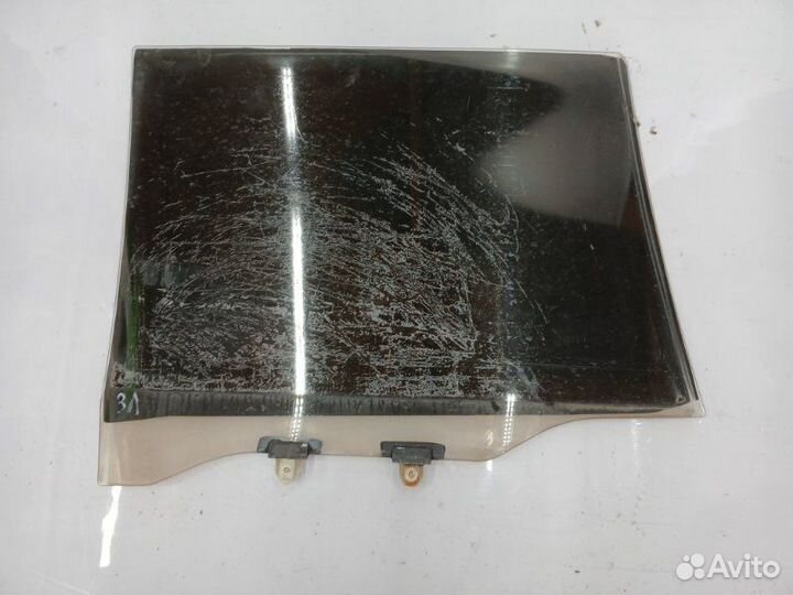 Стекло двери заднее левое Toyota Caldina ST190G