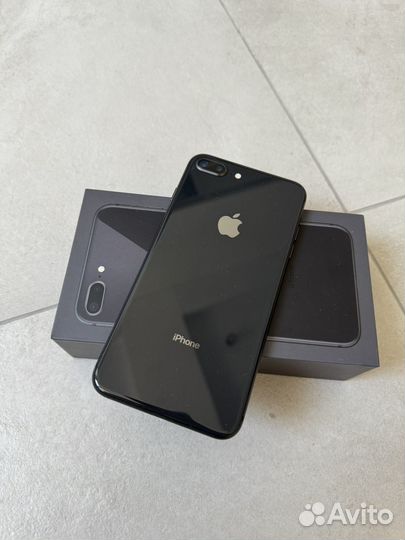 iPhone 8 Plus, 64 ГБ