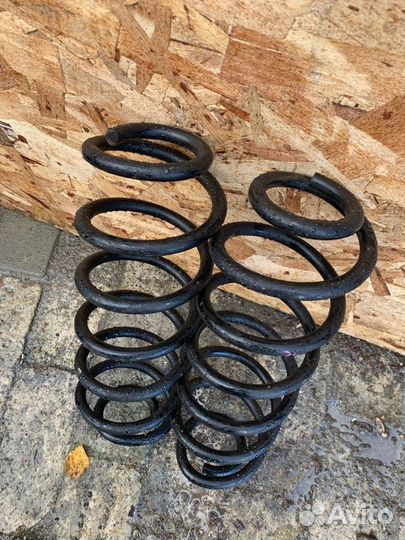 Пружина задняя Volkswagen Golf 6 5хб 1.2 CBZ