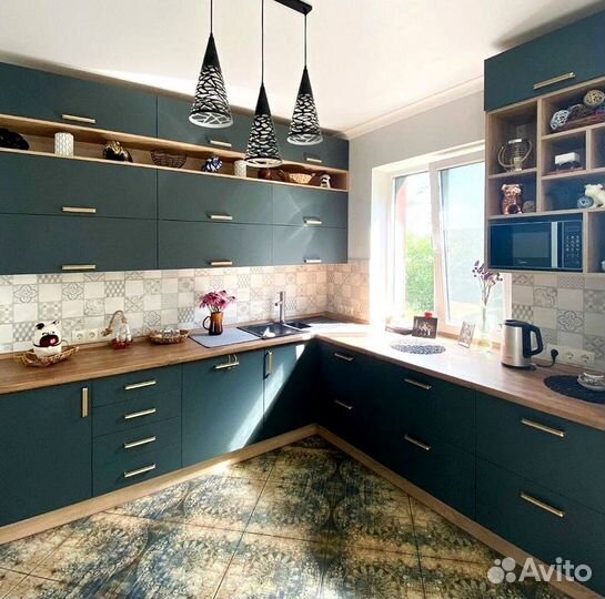 Кухонный гарнитур любой сложности