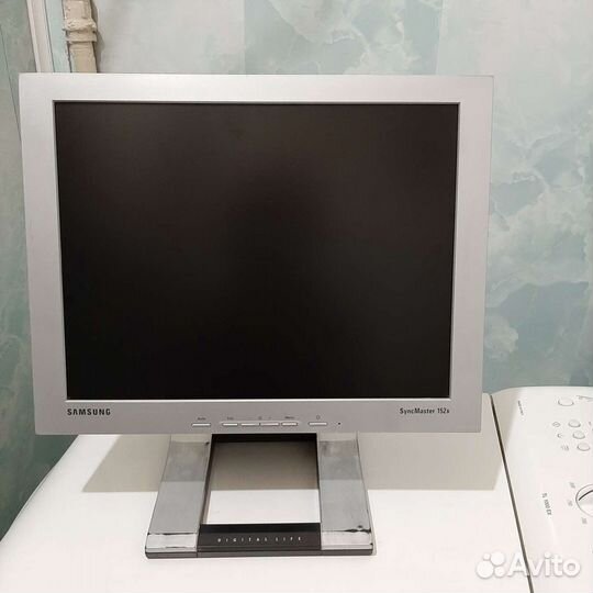 Монитор Samsung