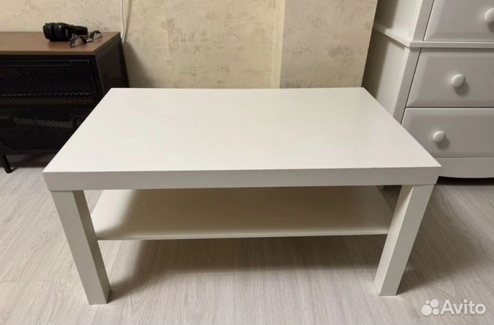 Журнальный столик IKEA белый бу