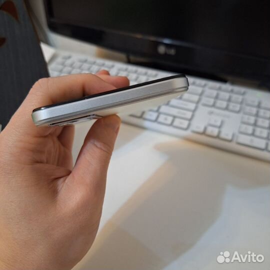 Infinix Note 11, 4/64 ГБ