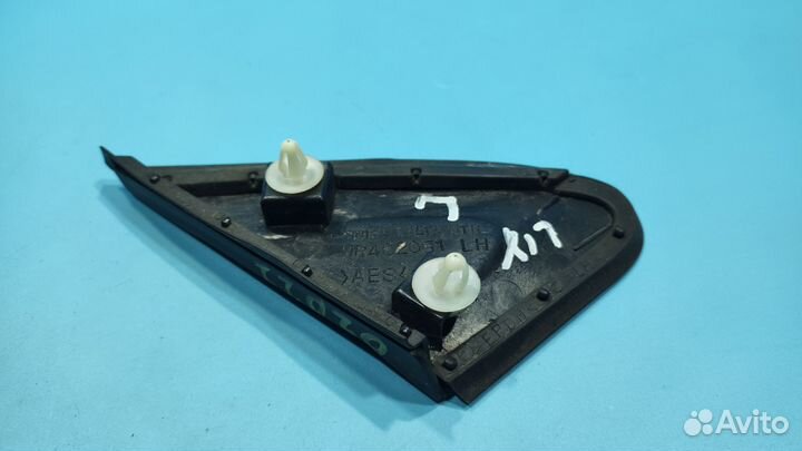 Накладка крыла переднего Mitsubishi Lancer 9