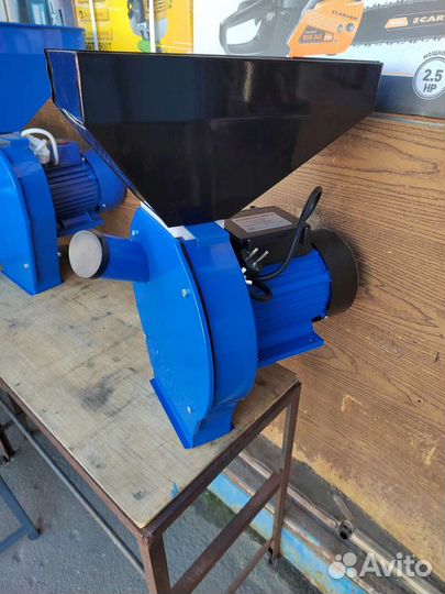 Зернодробилка