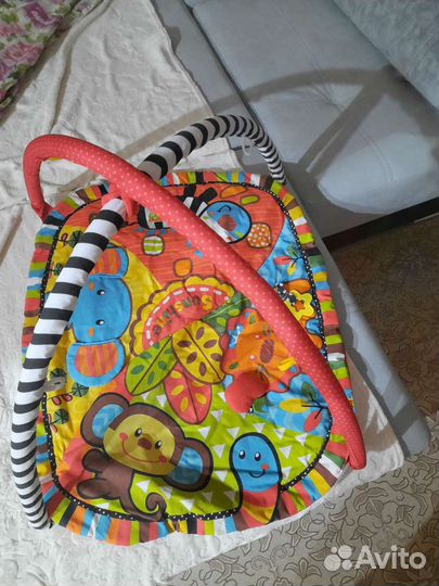 Развивающий коврик