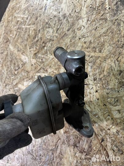 Главный тормозной цилиндр Hyundai Accent