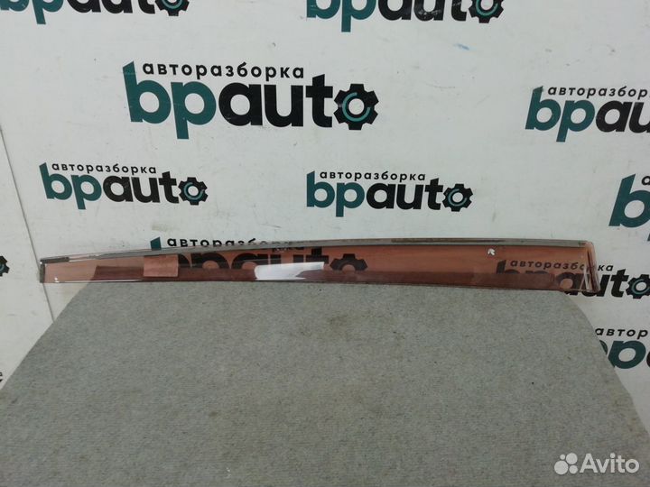 Ветровик задней левой двери Nissan Tiida