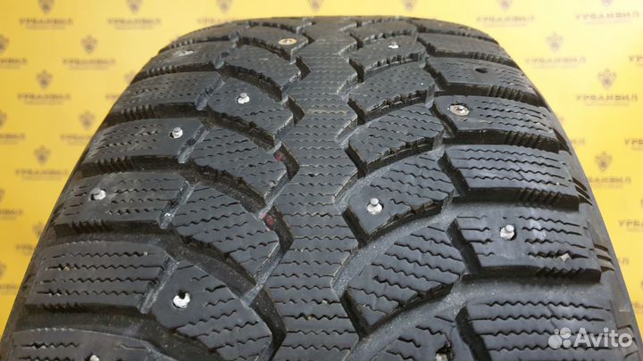 Bridgestone Blizzak Spike-01 235/55 R17 103T