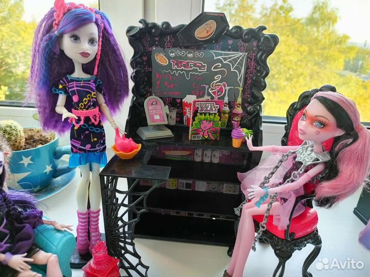 Мебель для Монстер Хай