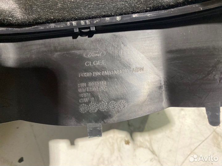 Кожух рулевой колонки Ford Focus pnda 2014