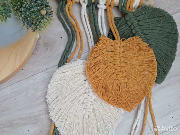 Макраме панно листья