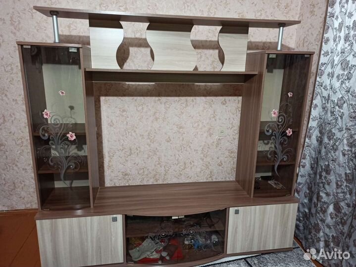 Стенка под тв