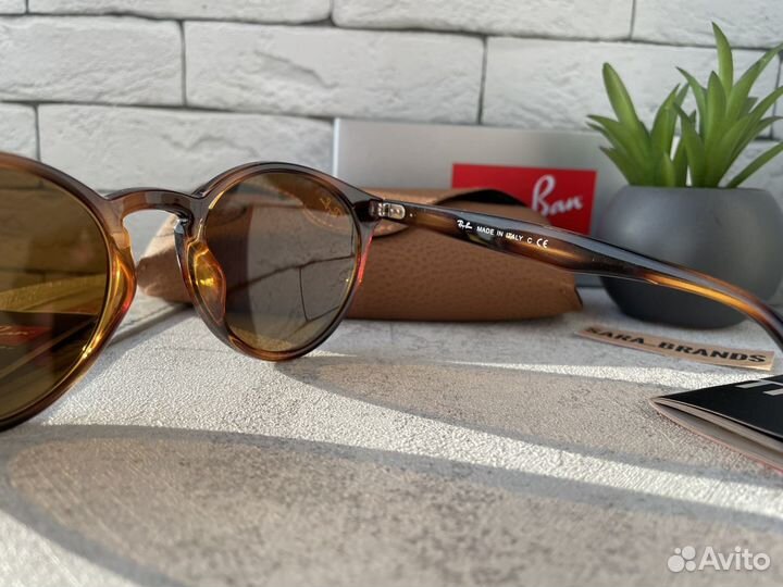 Солнцезащитные очки ray ban