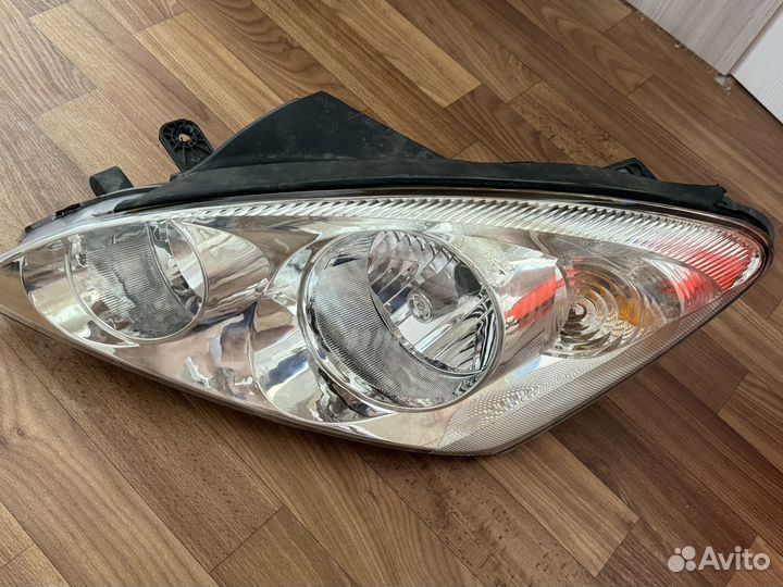 Фара левая kia ceed 2008