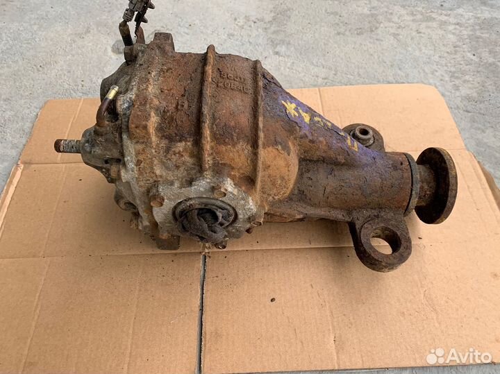 Редуктор задний Nissan Presage U30