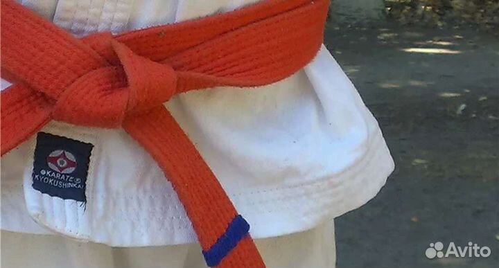 Оранжевый пояс каратэ-киокусинкай