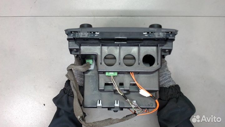 Магнитола Volvo XC90, 2005