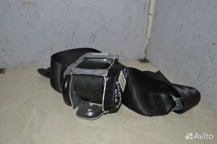 Ремень безопасности передний правый VW Jetta 5