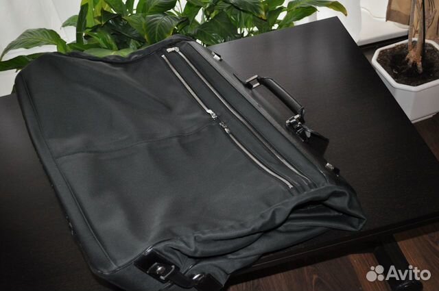 Louis Vuitton. дорожный портплед. оригинал