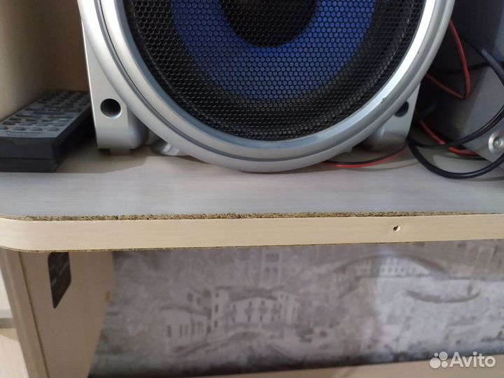 Продам компьютерный стол