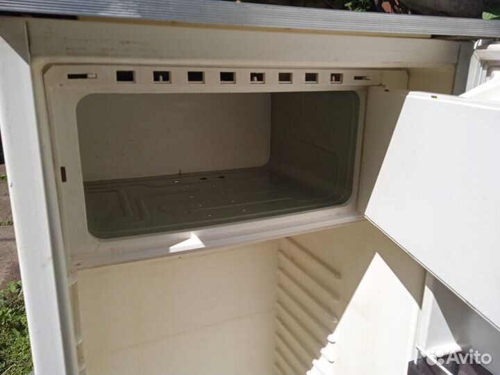 Холодильник на запчасти