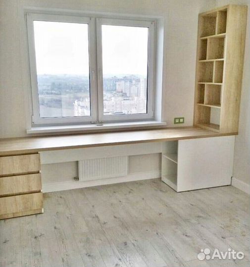 Рабочая зона у окна