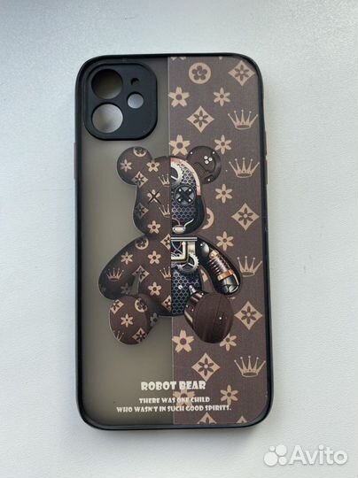 Чехол на iPhone 11