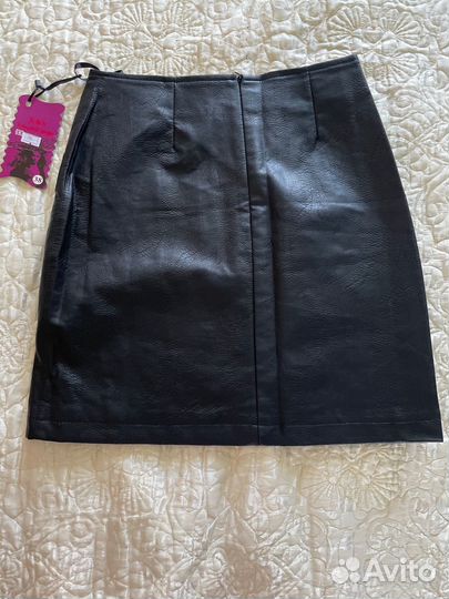 Кожаная юбка мини
