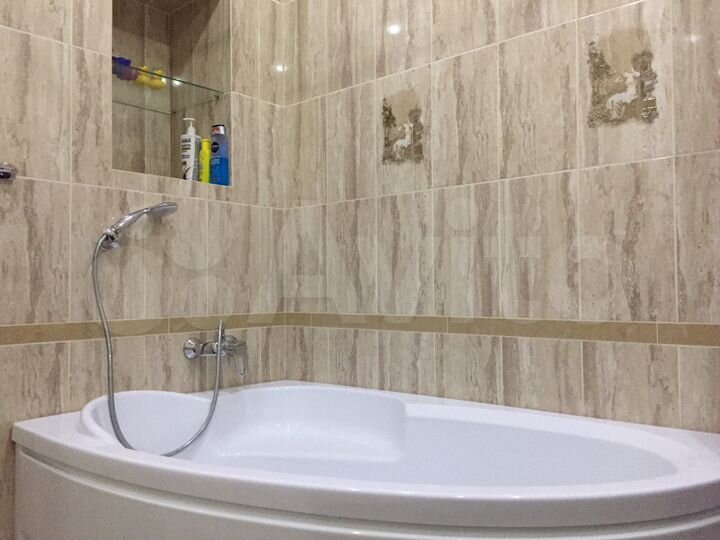 Дом 280 м² на участке 6 сот.