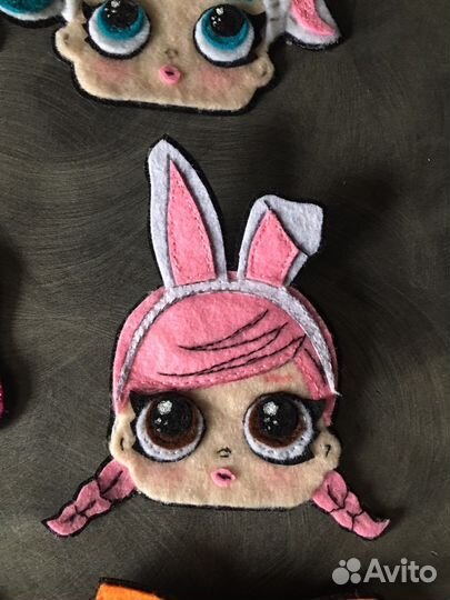 Брошки значки LOL