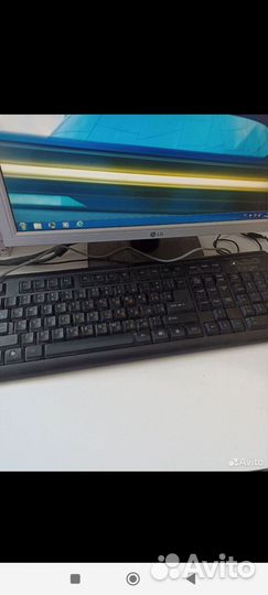 Монитор, системный блок, колонки, клавиатура