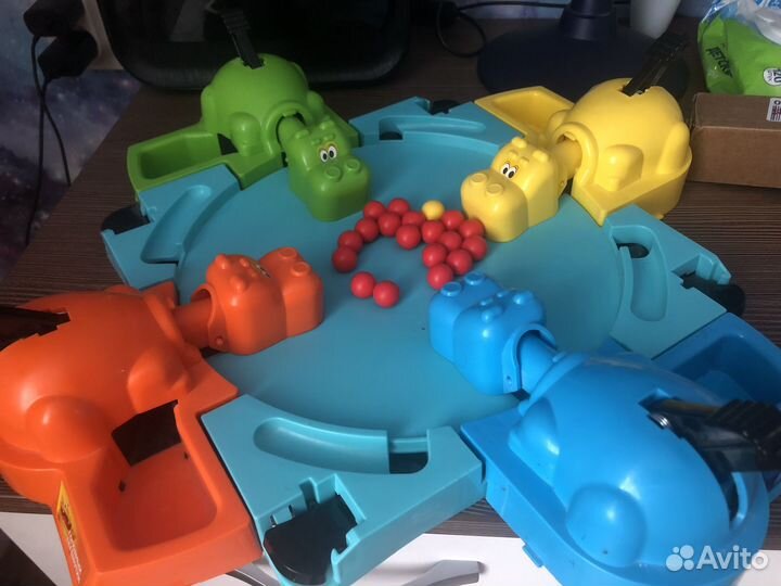 Игрушка бегемот