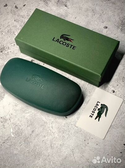 Очки Lacoste с полным комплектом