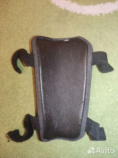 Щитки футбольные Kipsta