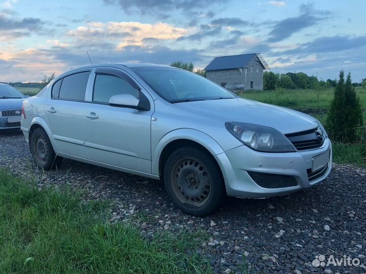 Opel Astra 1.3 МТ, 2009, 240 000 км