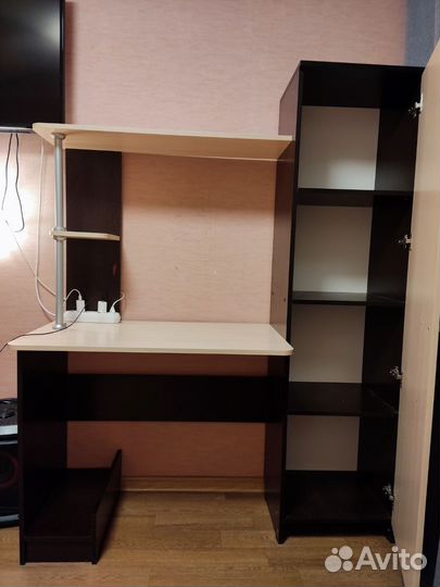 Компьютерный стол для школьника