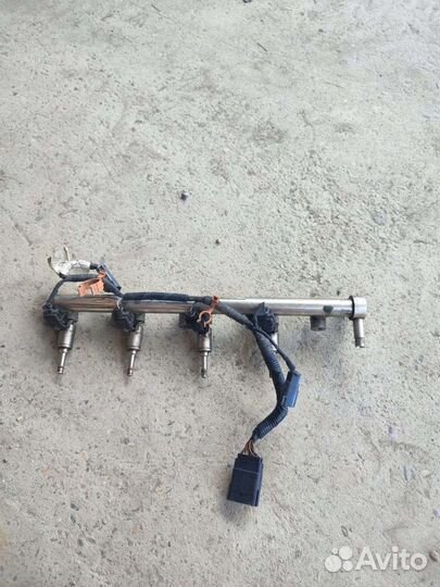 Рампа топливная в сборе Ford Mondeo 4 2.0 Ecoboost