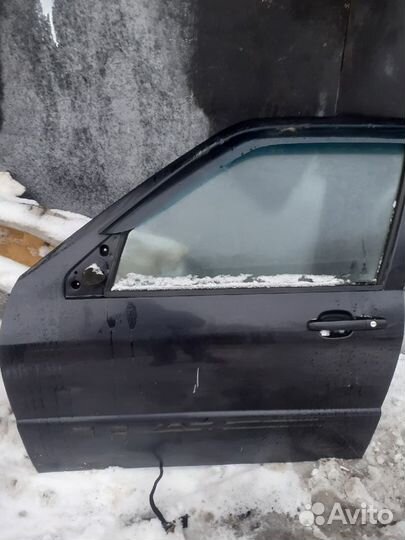 Передняя левая дверь на Chery Amulet (A15) черная