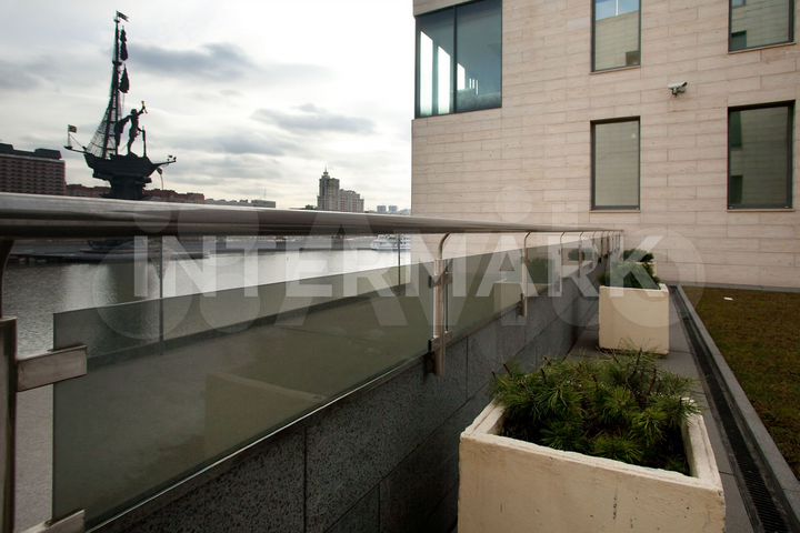 Продам офисное помещение, 392 м²