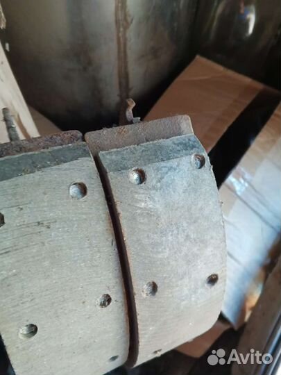 Тормозные колодки газ