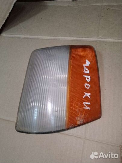 Поворотник передний левый Grand Cherokee