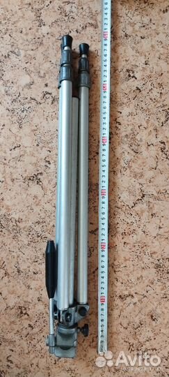 Штатив для фотоаппарата