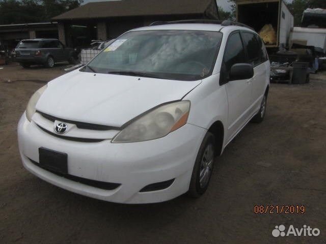 Разбор на запчасти Toyota Sienna 2