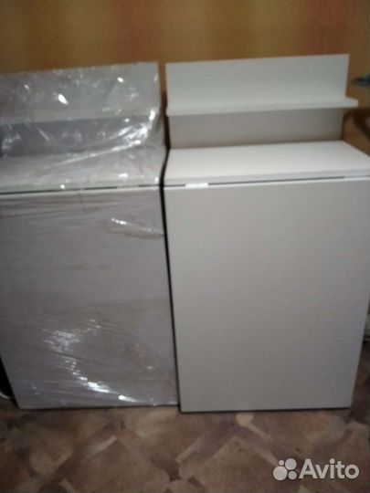 Маникюрный столик